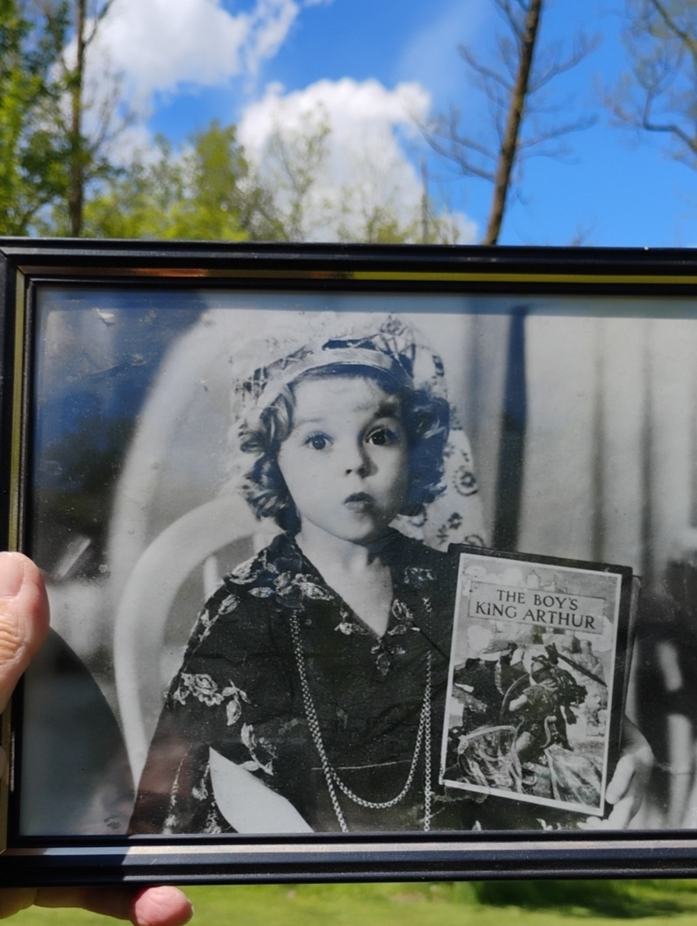 Vintage Framed SHIRLEY TEMPLE THE BOY'S KING ARTHUR FRAME 🖼️
